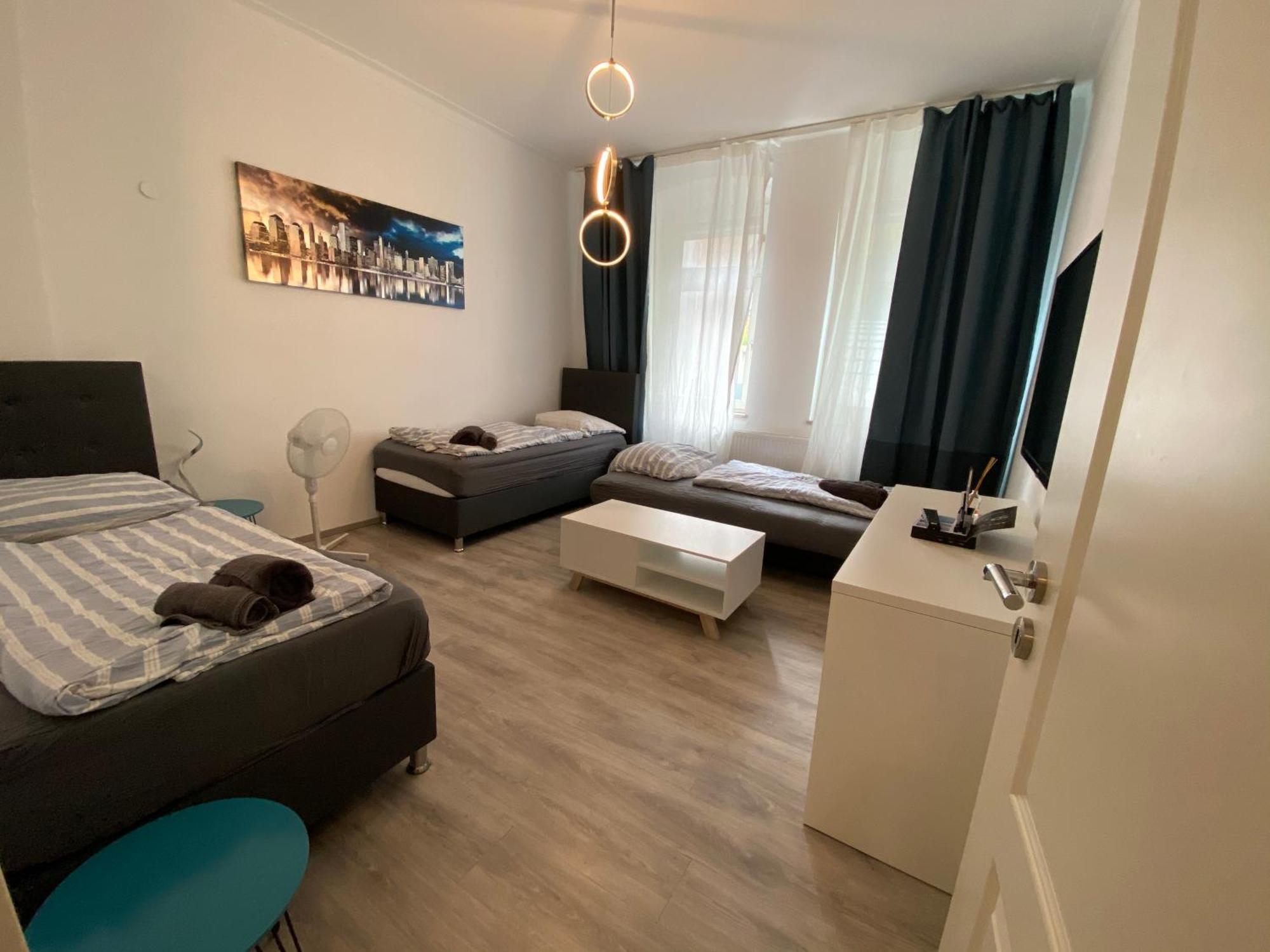Apartments - Free Parking - Wifi - Kitchen Essen Ngoại thất bức ảnh